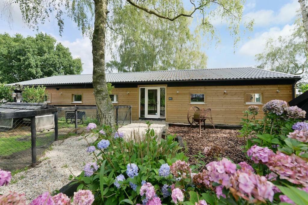 Bos En Beek Bed and Breakfast Ulvenhout Buitenkant foto